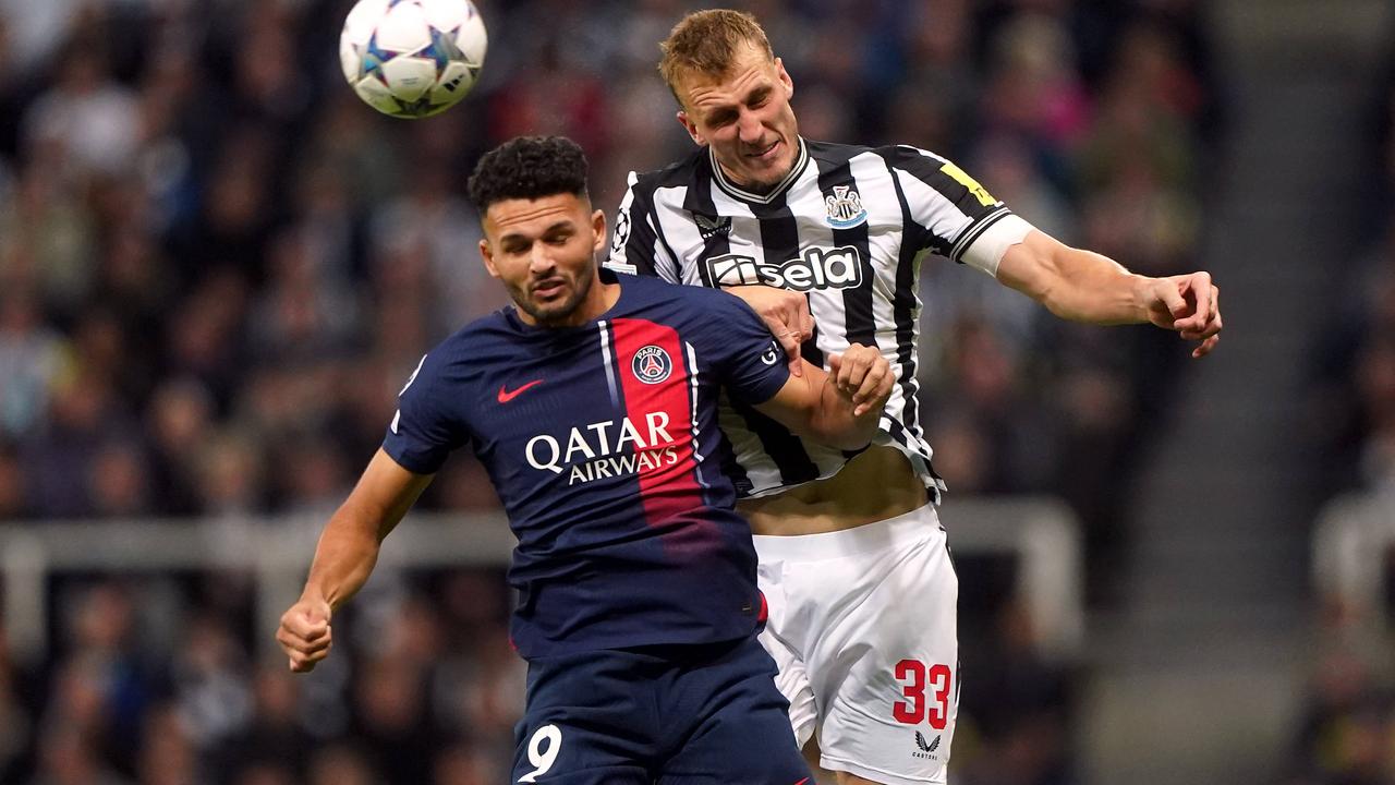 Aufstellungen: Teilnehmer: Newcastle United Gegen Psg